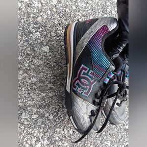 Women's DC Multi Color Skateboard Shoes Size 9